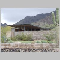 Harold C. Price Sr. House (1956), Paradise Valley, AZ, photo Jaydec, Wikipedia.JPG